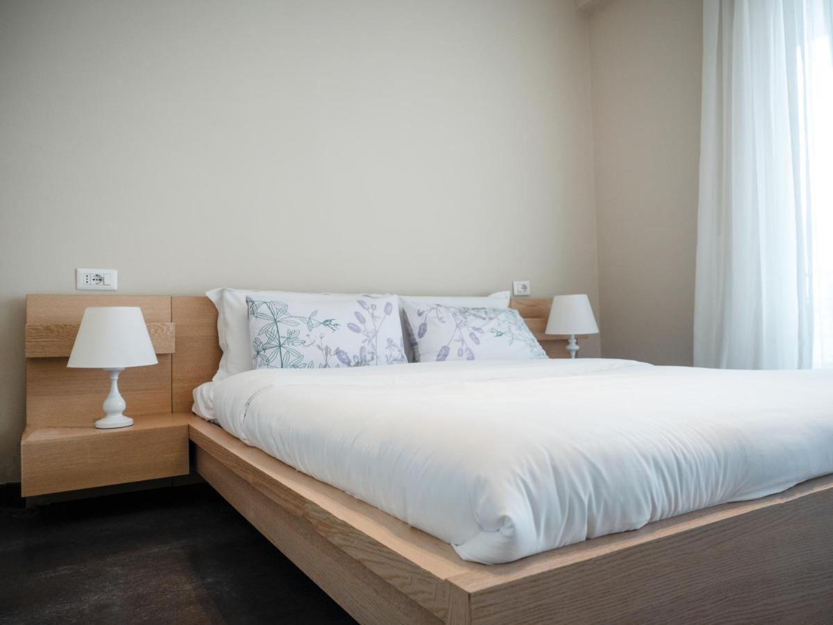 Lake Drive Rooms&Apartments Tiranë Luaran gambar